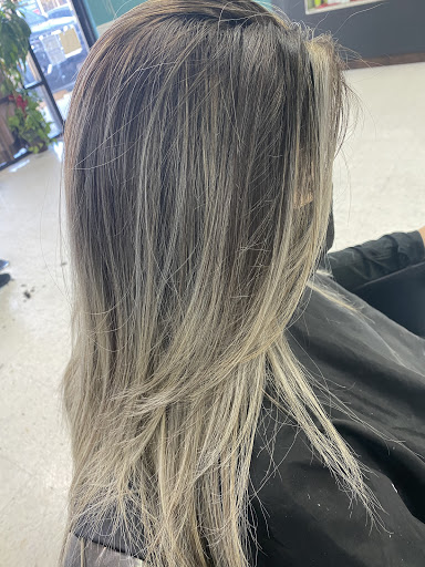 Beauty Salon «Tres Latinas Beauty Salon», reviews and photos, 788 Normandy St, Houston, TX 77015, USA