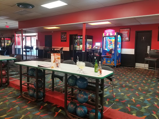 Bowling Alley «AMF Bristol Pike Lanes», reviews and photos, 2501 Bristol Pike, Croydon, PA 19021, USA