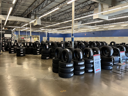 Auto Parts Store «Pep Boys Auto Parts & Service», reviews and photos, 5555 Youngstown Warren Rd, Niles, OH 44446, USA