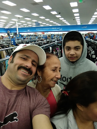 Clothing Store «Ross Dress for Less», reviews and photos, 3900 Sisk Rd, Modesto, CA 95356, USA