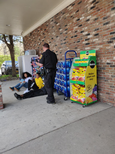 Discount Store «Dollar General», reviews and photos, 3 Maggiacomo Ln, Pleasant Valley, NY 12569, USA