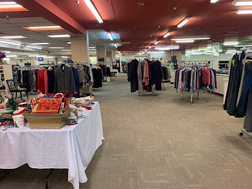 Thrift Store «Nearly New Thrift Shop», reviews and photos, 1250 Bardstown Rd # 114, Louisville, KY 40204, USA