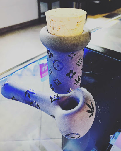 Vaporizer Store «UP IN SMOKE Vapes & Tobacco Shop», reviews and photos, 176 US-202 #114, Ringoes, NJ 08551, USA