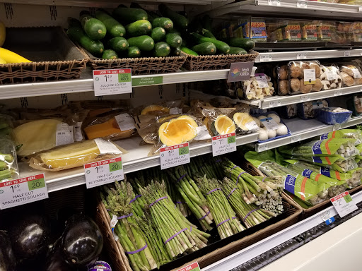 Supermarket «Publix Super Market at McBee Station», reviews and photos, 400 E McBee Ave Ste 100, Greenville, SC 29601, USA