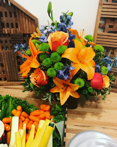 Florist «B&B Flowers and Balloons», reviews and photos, 623 S Pacific Ave, San Pedro, CA 90731, USA