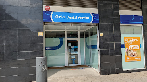 Clínica Dental Adeslas Cornellà en Cornellà de Llobregat, Barcelona