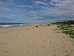 Photo de Binh Minh Beach avec rivage droit, long