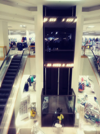 Shopping Mall «Fort Henry Mall», reviews and photos, 2101 Fort Henry Dr, Kingsport, TN 37664, USA