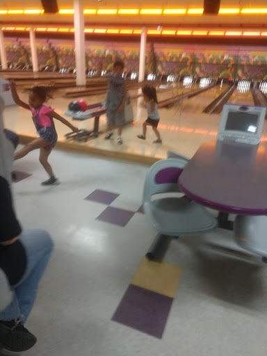 Bowling Alley «Plaza Lanes», reviews and photos, 1643 Eastway Dr, Crawfordsville, IN 47933, USA
