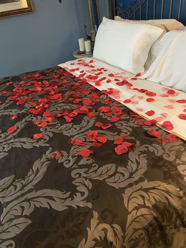 Bed & Breakfast «Morehead Manor Bed and Breakfast», reviews and photos, 914 Vickers Ave, Durham, NC 27701, USA