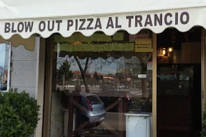 Pizzeria Blow Out image