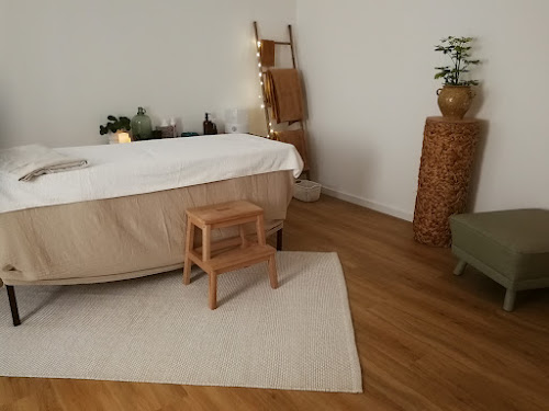 Massage Kobido & Yoga au woostudio à Saint-Donat-sur-l'Herbasse