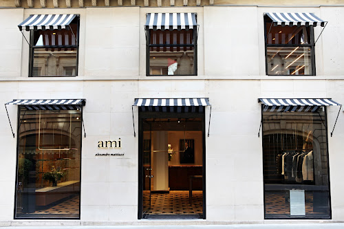 Magasin de vêtements AMI Paris - Alexandre Mattiussi Paris