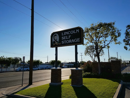 Self-Storage Facility «Lincoln Self Storage», reviews and photos, 15777 E Lincoln Ave, Orange, CA 92865, USA