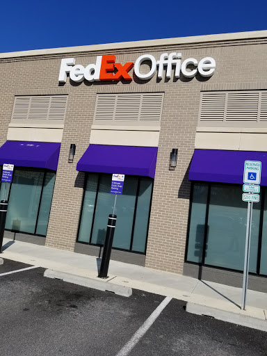 Print Shop «FedEx Office Print & Ship Center», reviews and photos, 4417 Hartwick Rd, College Park, MD 20740, USA