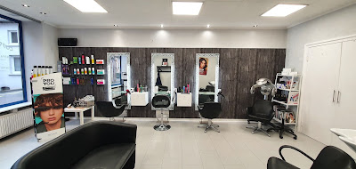 Créatif Coiffure à Cours