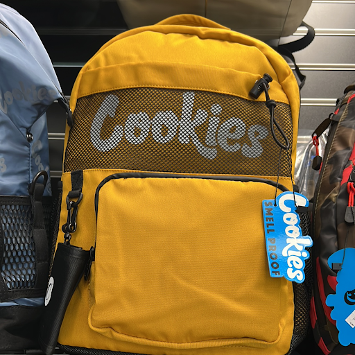 Tobacco Shop «Puff&Pass Smoke Shop», reviews and photos, 14151 Ramona Blvd #2B, Baldwin Park, CA 91706, USA