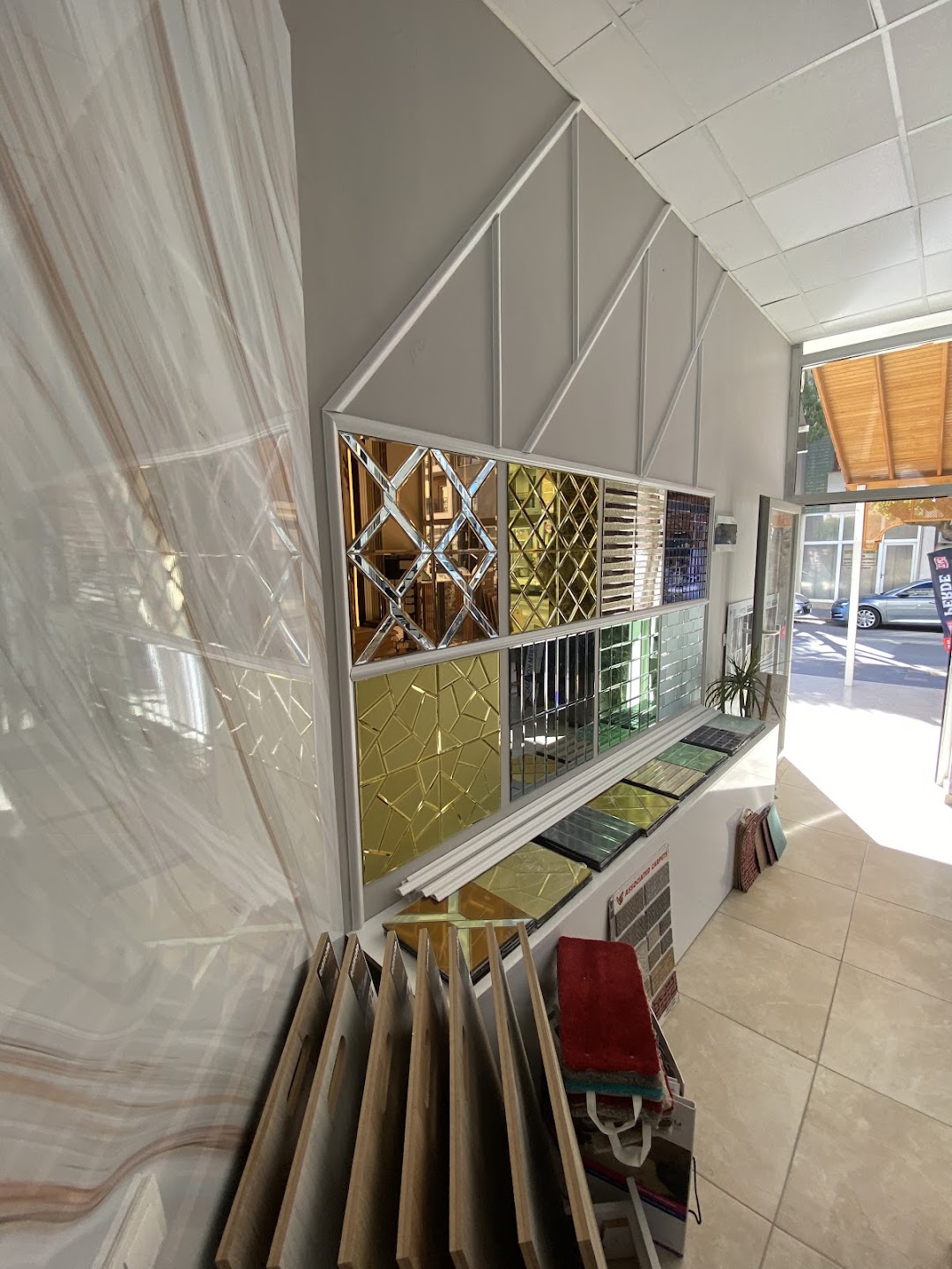 Bergama İşbilir Duvar Paneli ve Parke Dekorasyonu