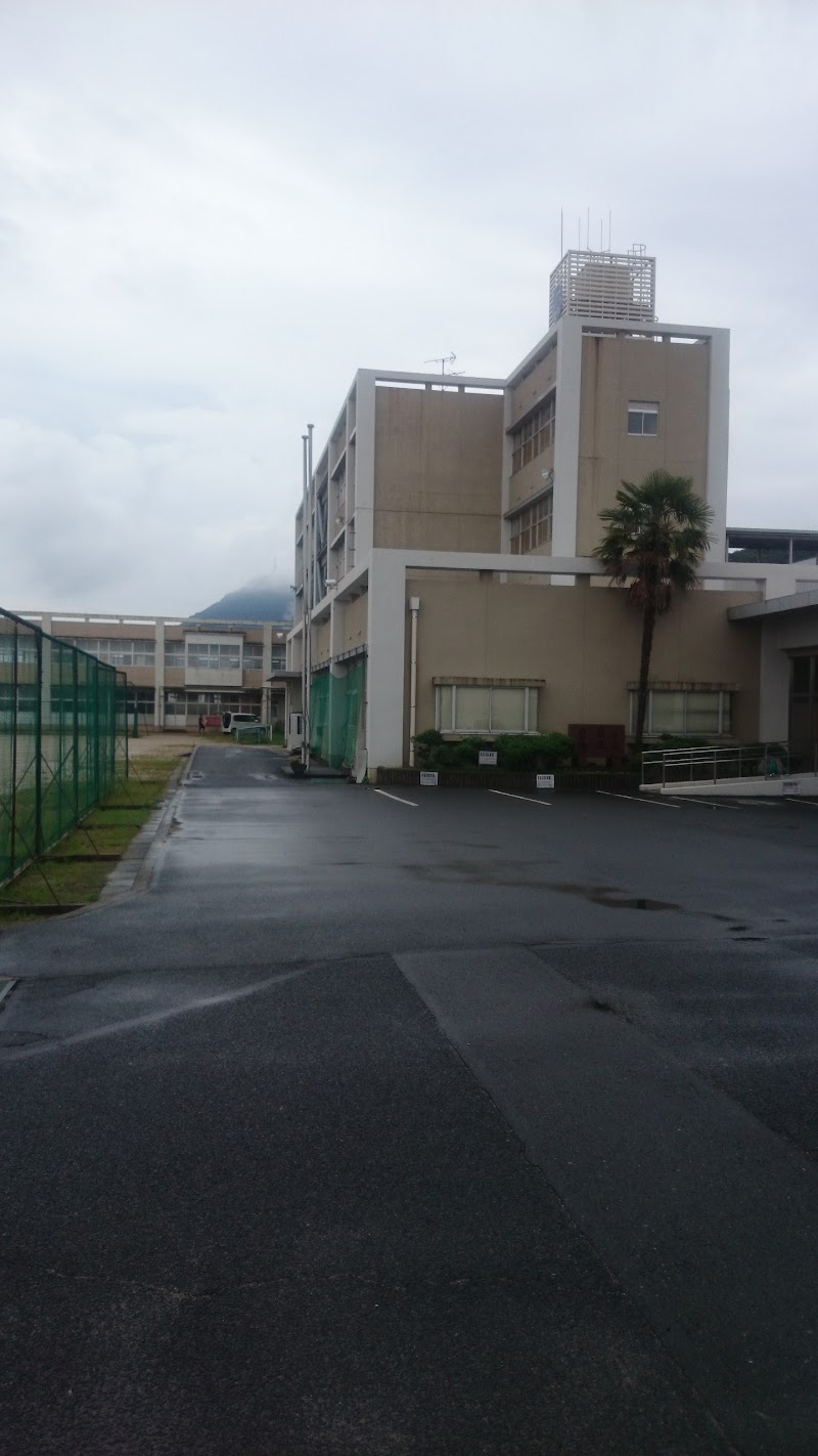 岡山市立灘崎中学校