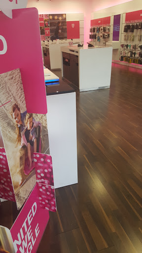 T-Mobile image