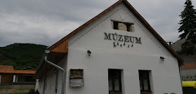 Múzeum Kávézó