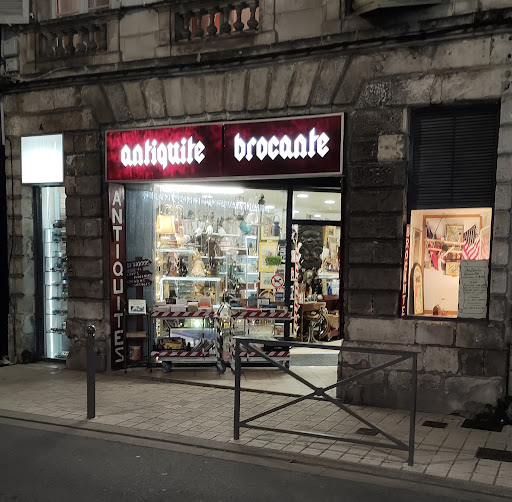 Photo 2 - Magasin Brocante ABCDE 17 Forges