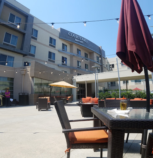 Courtyard by Marriott Long Beach Airport image