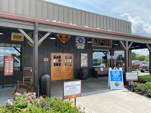 American Restaurant «Cracker Barrel Old Country Store», reviews and photos, 27491 Helen Dr, Perrysburg, OH 43551, USA