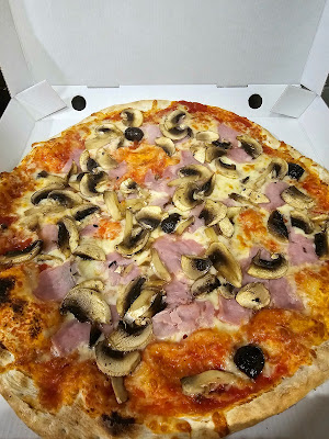 Pizza Napoli Carpentras. Pizzeria Livraison à domicile - Emporter à Carpentras