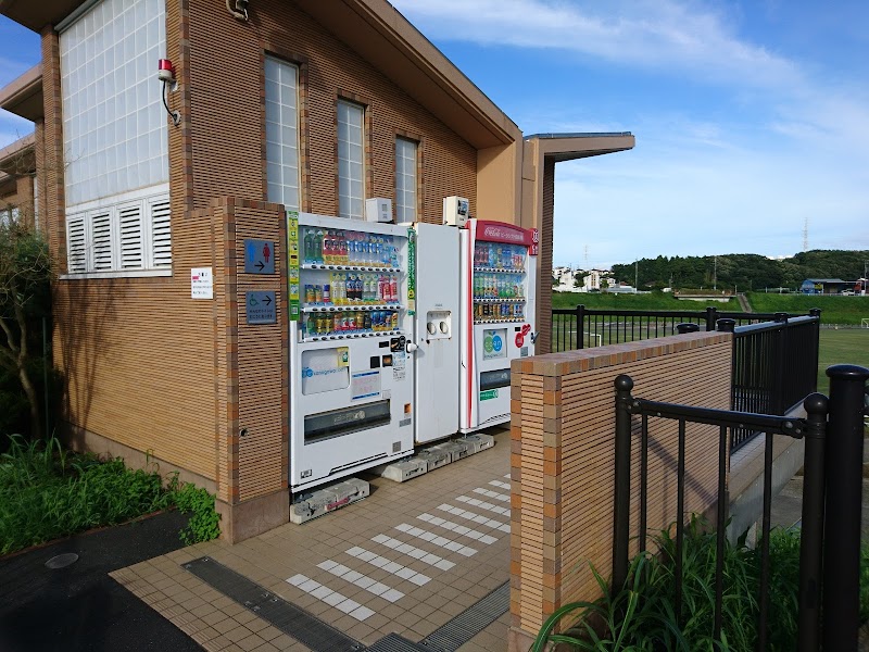 境川遊水地公園テニスコート