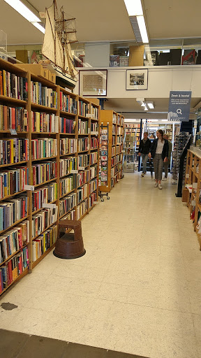 Librairies ouvertes les dimanches en Antwerp