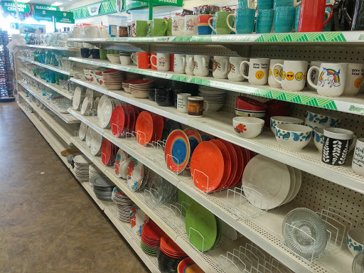 Dollar Store «Dollar Tree», reviews and photos, 230 E Main St #221, Newark, DE 19711, USA