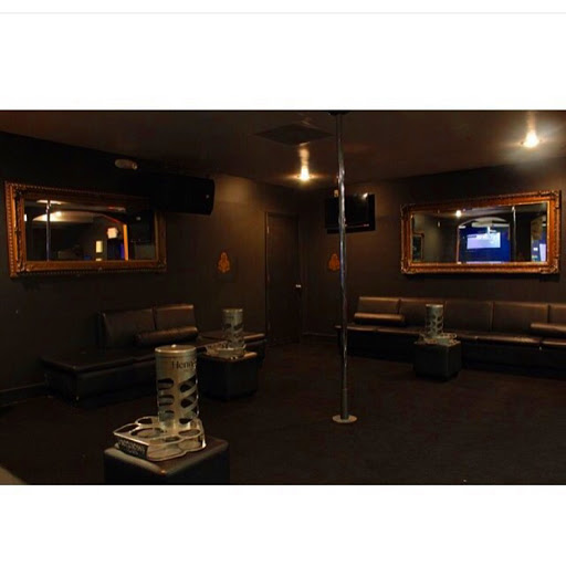 Night Club «Aura Lounge», reviews and photos, 3320 Holland Road, Virginia Beach, VA 23452, USA