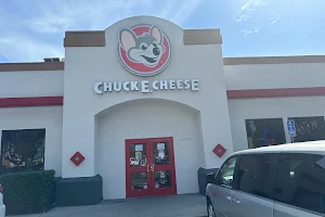 Chuck E. Cheese image