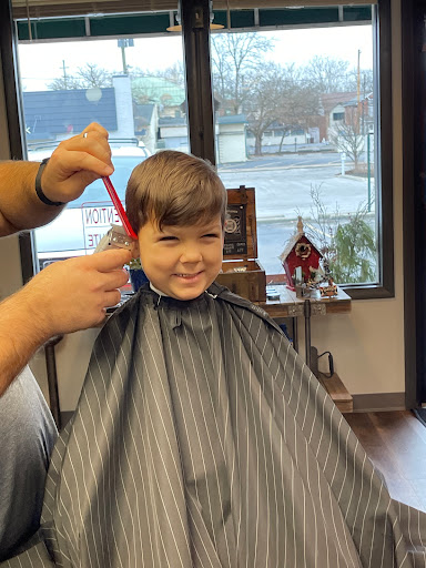 Barber Shop «Gahanna Barber Shop», reviews and photos, 102 Granville St, Columbus, OH 43230, USA