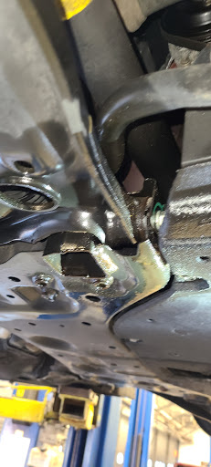 Auto Parts Store «Pep Boys Auto Parts & Service», reviews and photos, 106 Market Pl Blvd, Knoxville, TN 37922, USA