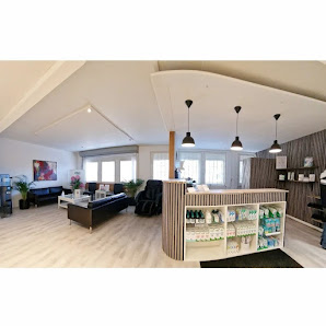 Handentandvården Praktikertjänst AB Handenterminalen 1, plan 8, 136 40 Handen, Sverige