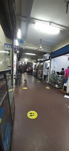 Av. Garcilaso de la Vega 1261, Lima 15001