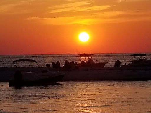 Clothing Store «Vineyard Vines», reviews and photos, 90 Main St, Westport, CT 06880, USA