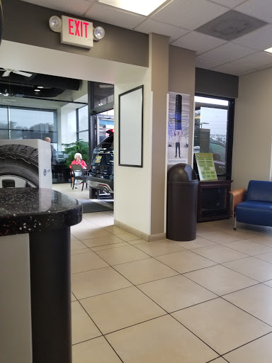 Ford Dealer «Paul Cerame Ford», reviews and photos, 11400 New Halls Ferry Road, Florissant, MO 63033, USA