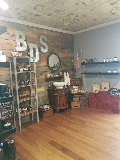 Barber Shop «Joe Winks Barber Shop», reviews and photos, 3767 Ross Clark Cir # 1, Dothan, AL 36303, USA