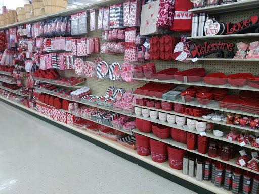 Craft Store «Hobby Lobby», reviews and photos, 255 W Roosevelt Rd, Lombard, IL 60148, USA