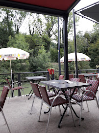 Atmosphère du Restaurant La Capitainerie à Baume-les-Dames - n°2