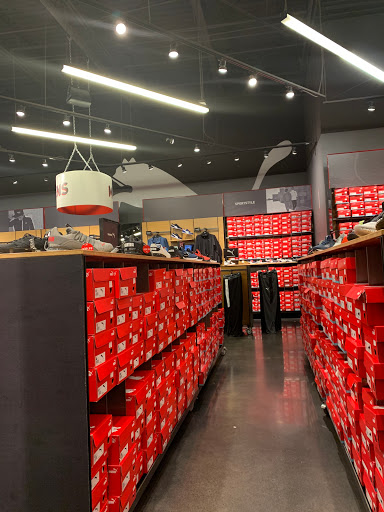 Shoe Store «PUMA», reviews and photos, 20 The City Dr S #906, Orange, CA 92868, USA
