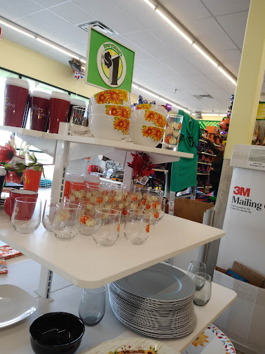 Dollar Store «Dollar Tree», reviews and photos, 623 S Cumberland St a, Lebanon, TN 37087, USA