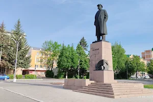 Lenin Monument image