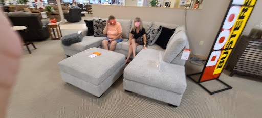 Furniture Store «Slumberland Furniture», reviews and photos, 1831 E Independence St, Springfield, MO 65804, USA
