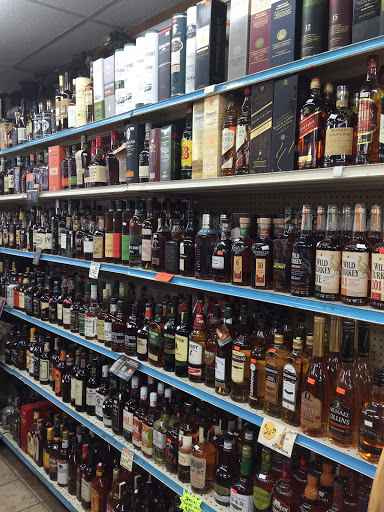 Liquor Store «Logan Liquors», reviews and photos, 2639 N Kedzie Ave, Chicago, IL 60647, USA