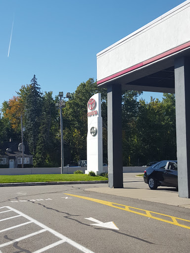 Toyota Dealer «Crestmont Toyota», reviews and photos, 730 NJ-23, Pompton Plains, NJ 07444, USA