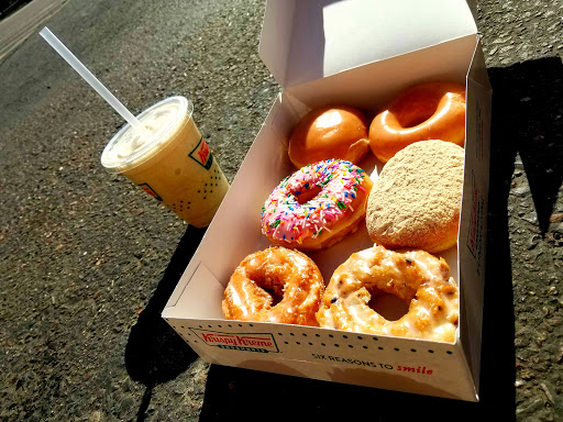 Bakery «Krispy Kreme Doughnuts», reviews and photos, 1495 N Dysart Rd, Avondale, AZ 85323, USA